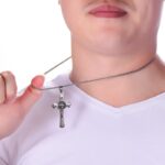 Corrente Crucifixo Masculino - vitrinedeluz.com.br